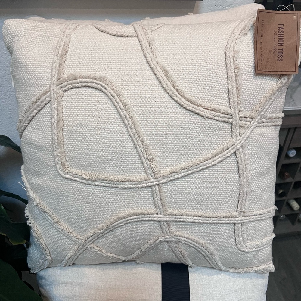 Set of decorative pillows